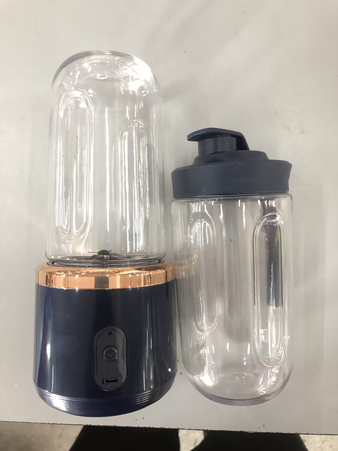6-Blade Portable Blender – Mini Juicer Cup with USB Rechargeable Smoothie Maker & Ice Crusher